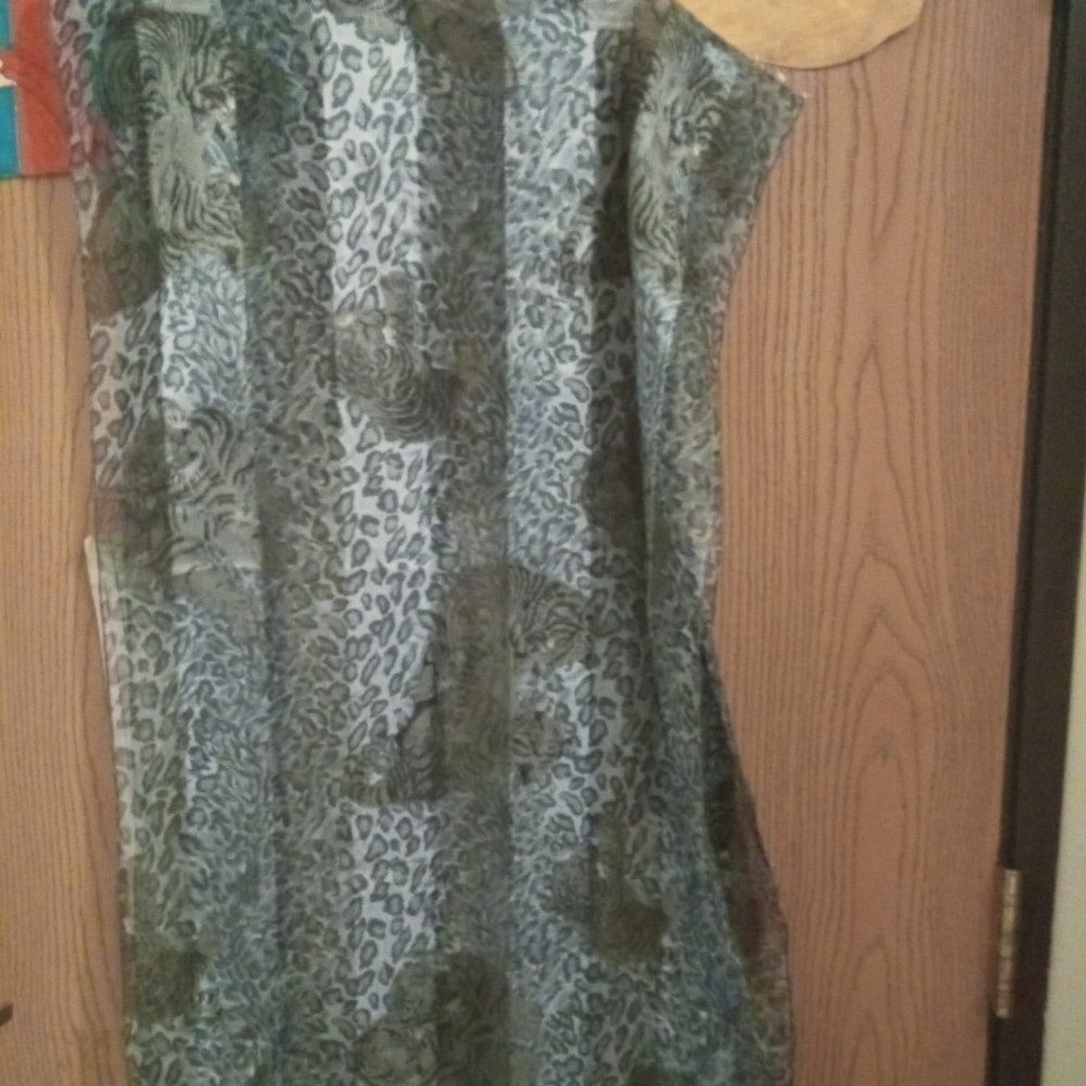 SILK feel Grey tiger leopard scarf 26×66
